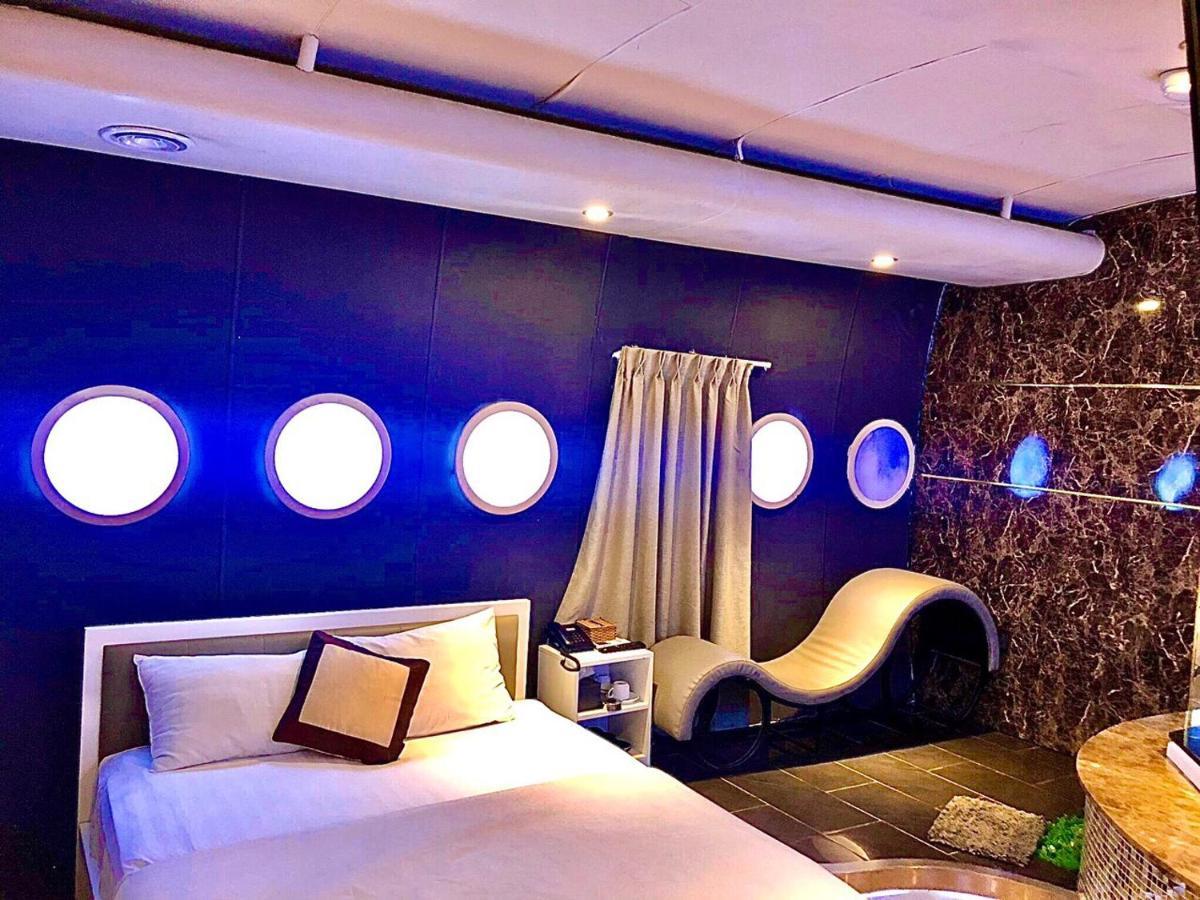 Khách sạn tình yêu Bonita Tht 2*