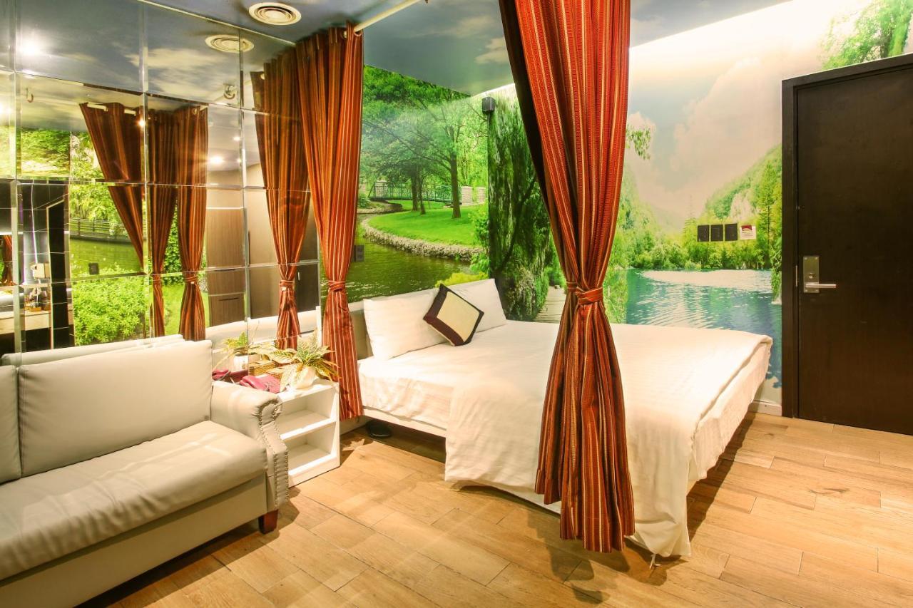 Khách sạn tình yêu Bonita Tht 2*