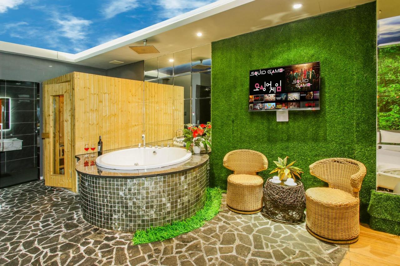 Bonita Tht Khách sạn tình yêu 2*