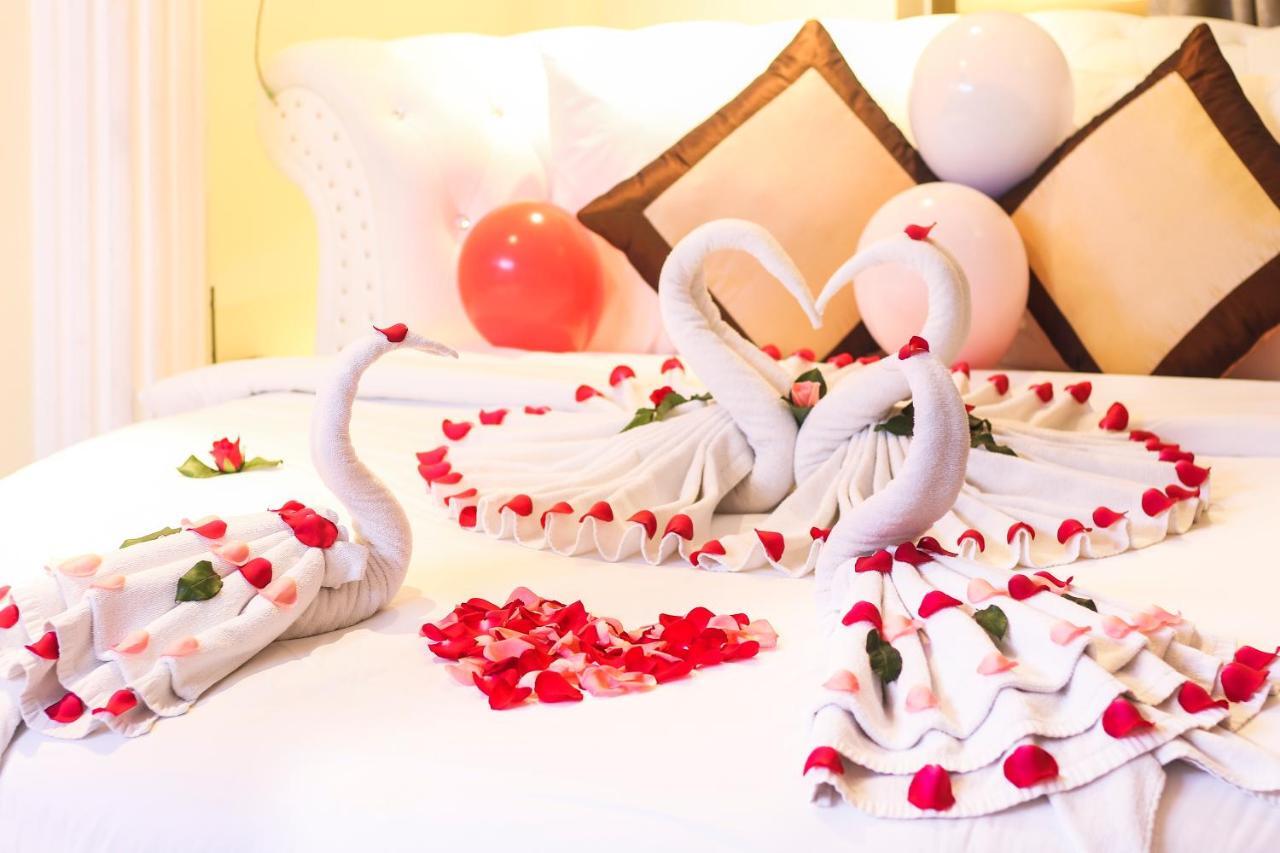 Bonita Tht Khách sạn tình yêu